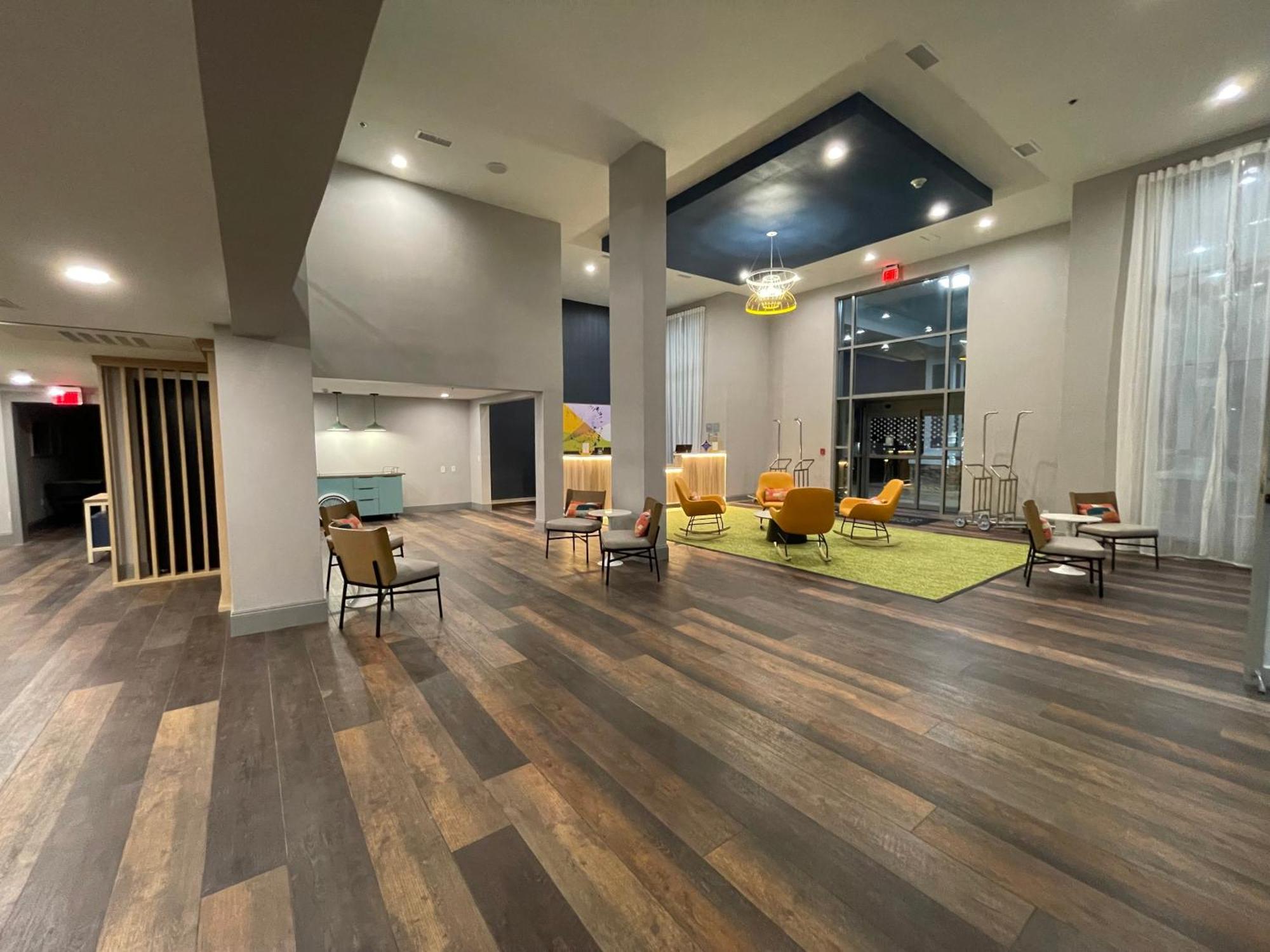 Spark By Hilton Branson Meadows エクステリア 写真