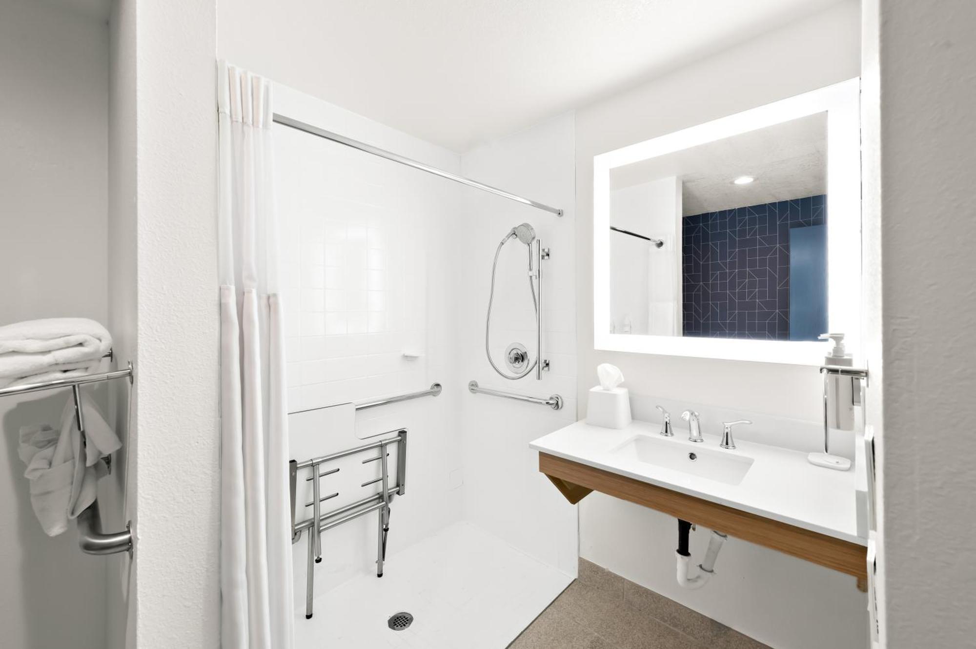 Spark By Hilton Branson Meadows エクステリア 写真