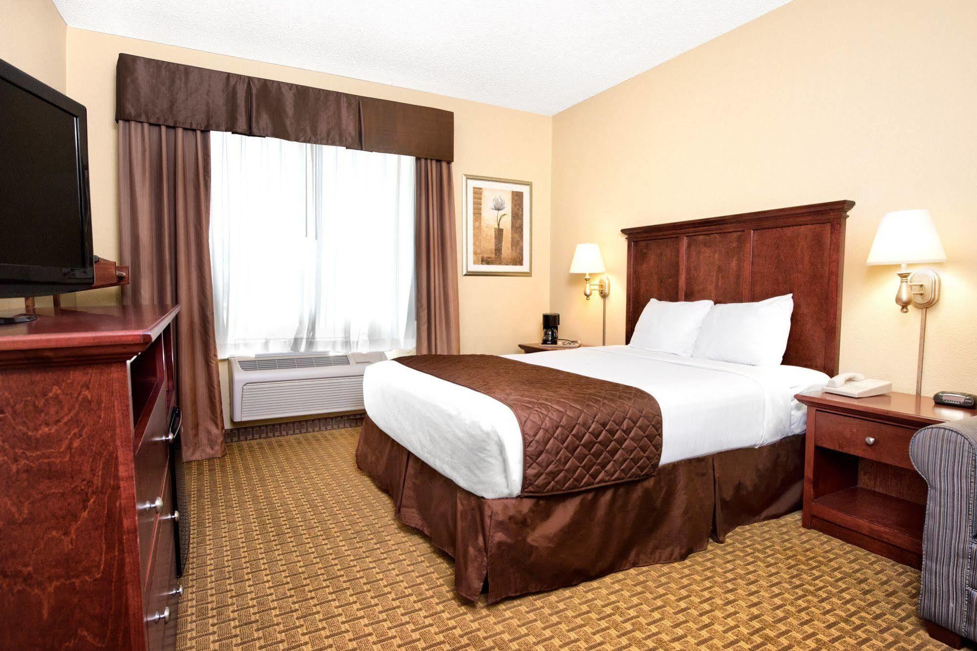 Spark By Hilton Branson Meadows エクステリア 写真